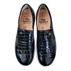 Finn Comfort Loafers Slip On Black Patent Leather Crocodile Pattern sz 7